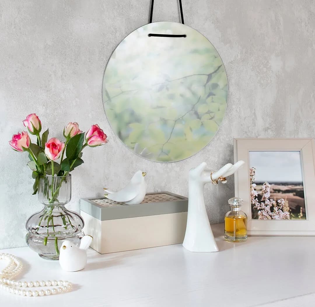 Jak ozdobić lustro bez ramy – kreatywne pomysły na dekorację