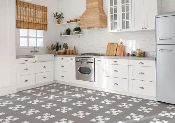 Panele winylowe jak kafelki - trwałość i styl w Twoim wnętrzu